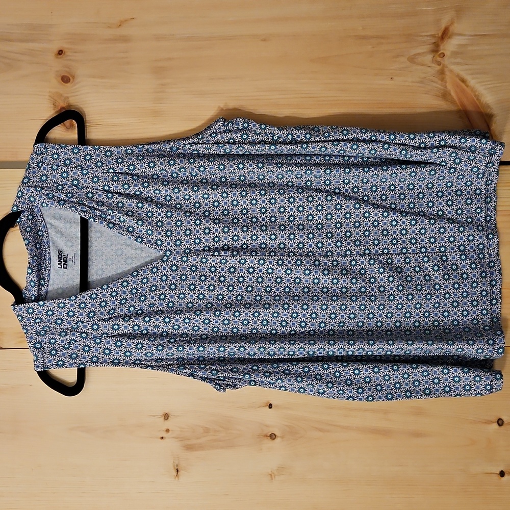Lands' End Lightweight V-Neck Tank 2X Emerald Tiles